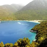 Polytropon Kastron (Kefalonia)