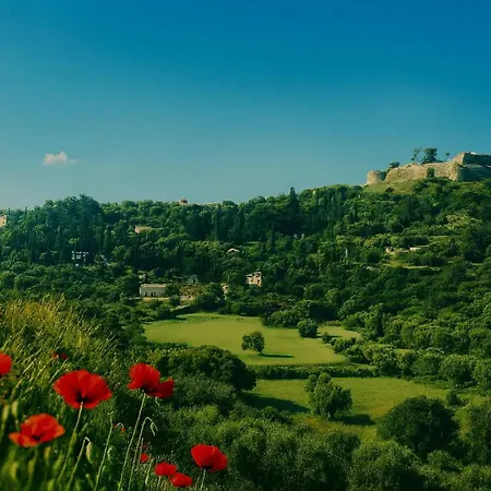 Polytropon Daire Kástron