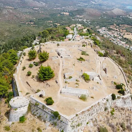 Polytropon * Kástron