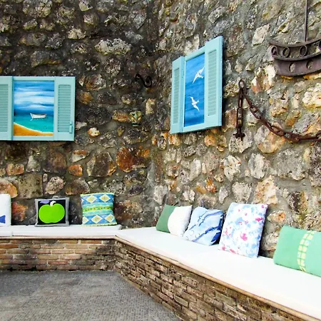 Daire Polytropon Kástron